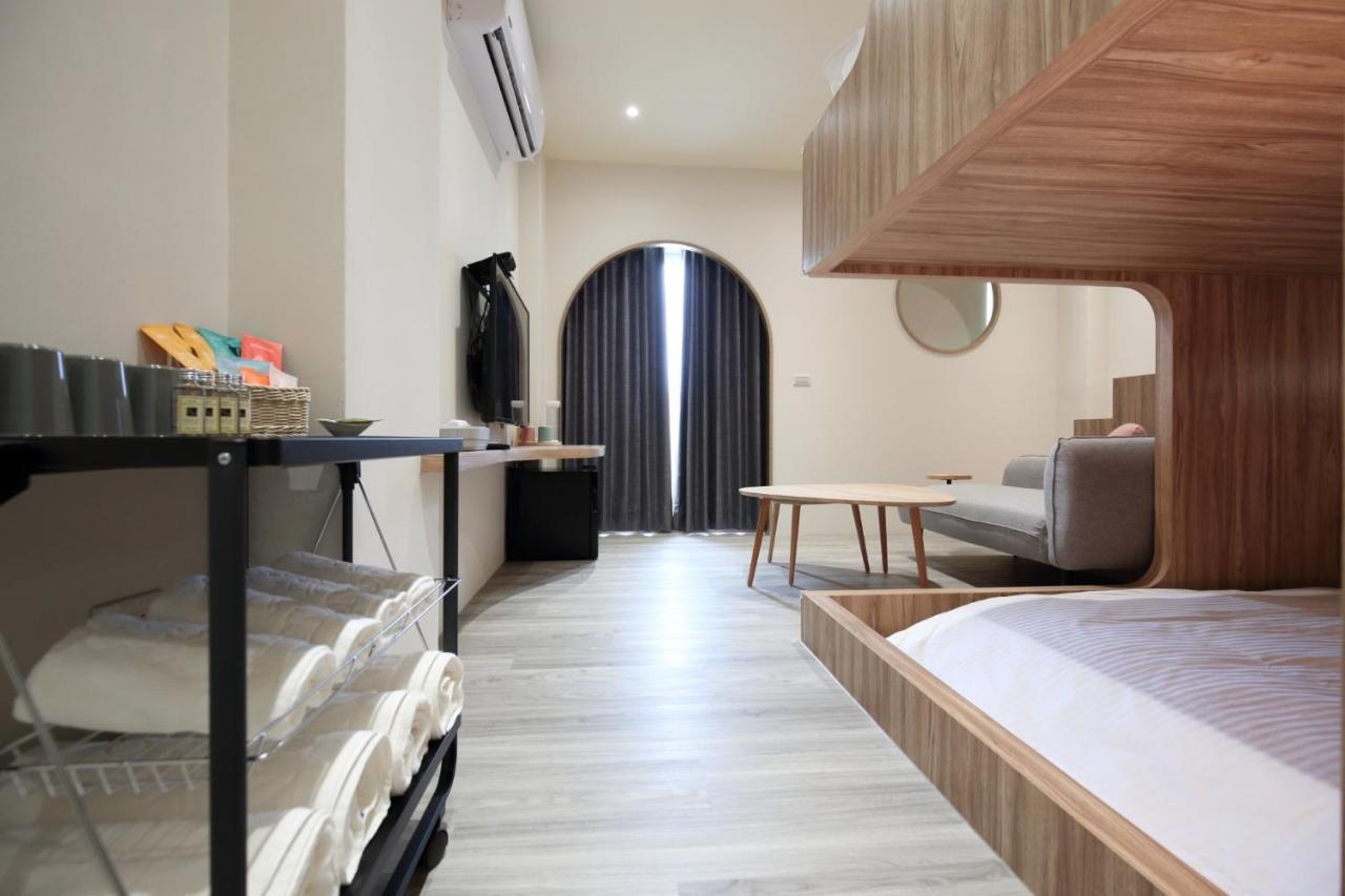 Bed and Breakfast 日軸蒔光 à Hualien Extérieur photo